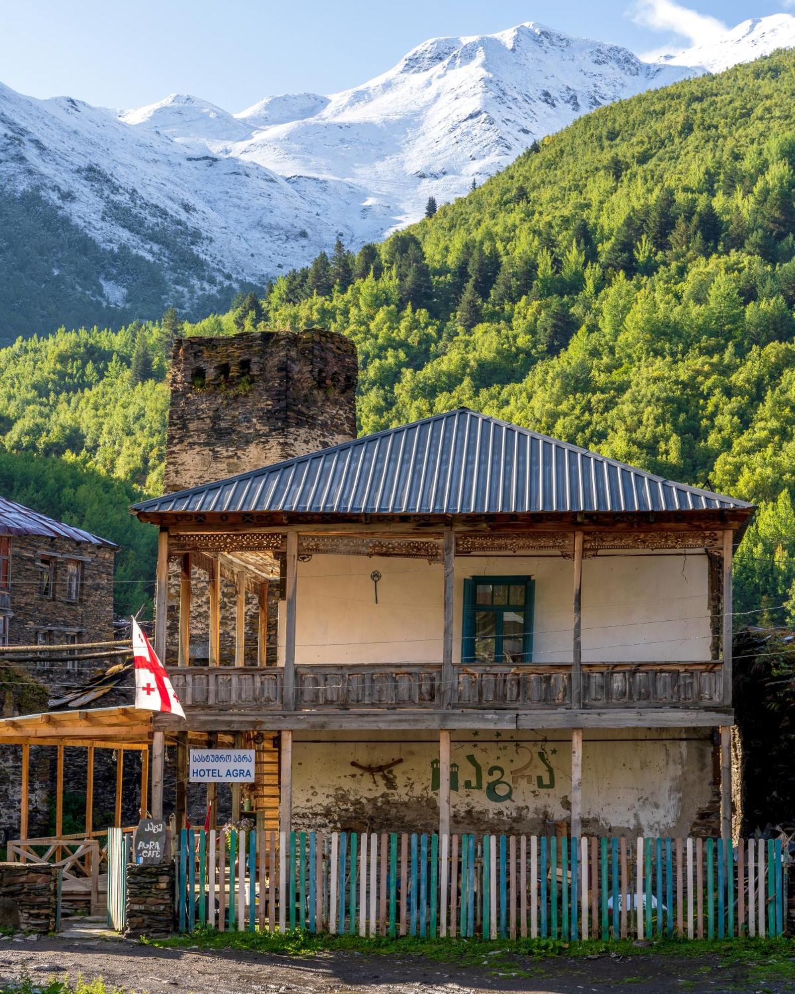 Agra Ushguli Hotel Екстериор снимка