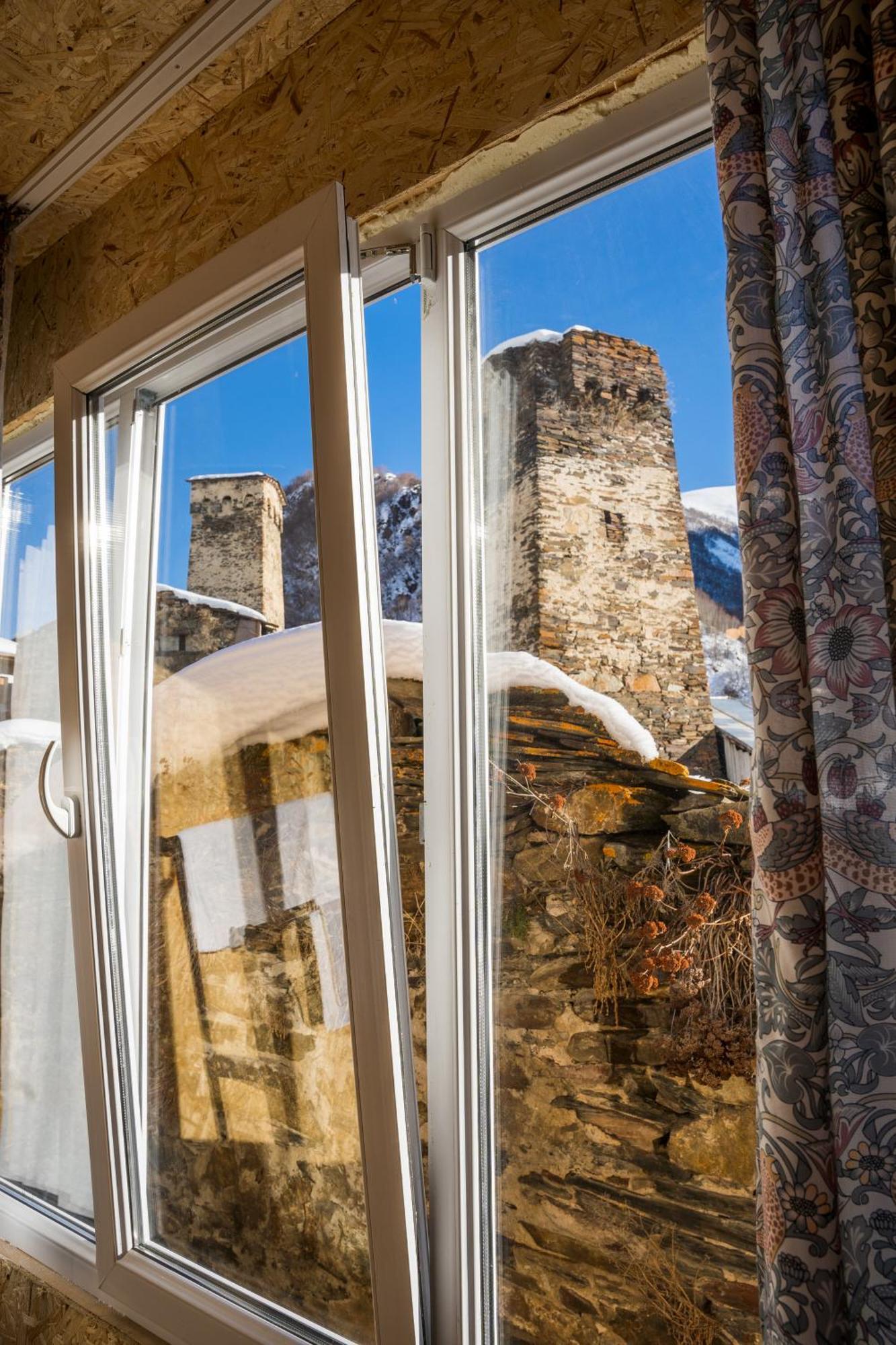 Agra Ushguli Hotel Екстериор снимка